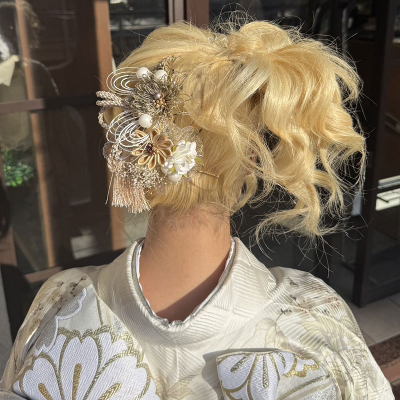 白 振袖　ヘアアクセサリー 