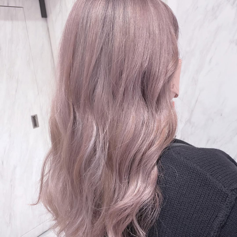 ペールピンク