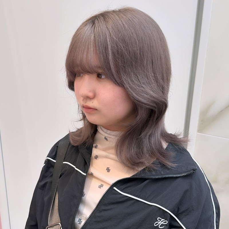 シルバーグレージュ