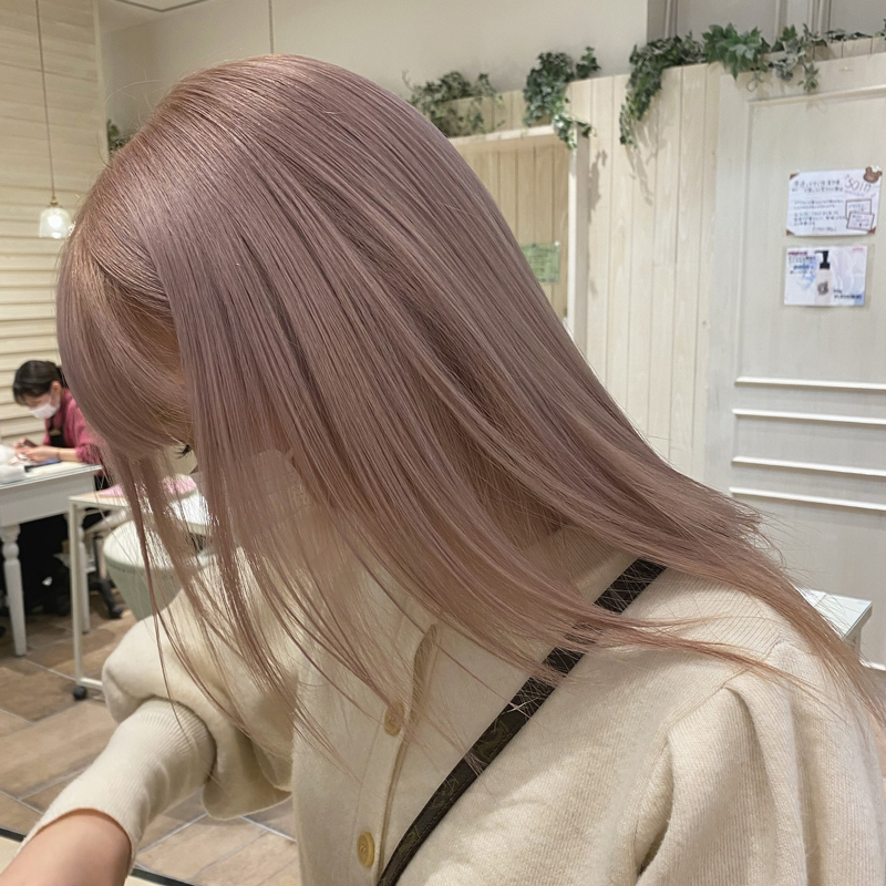 ペールピンク
