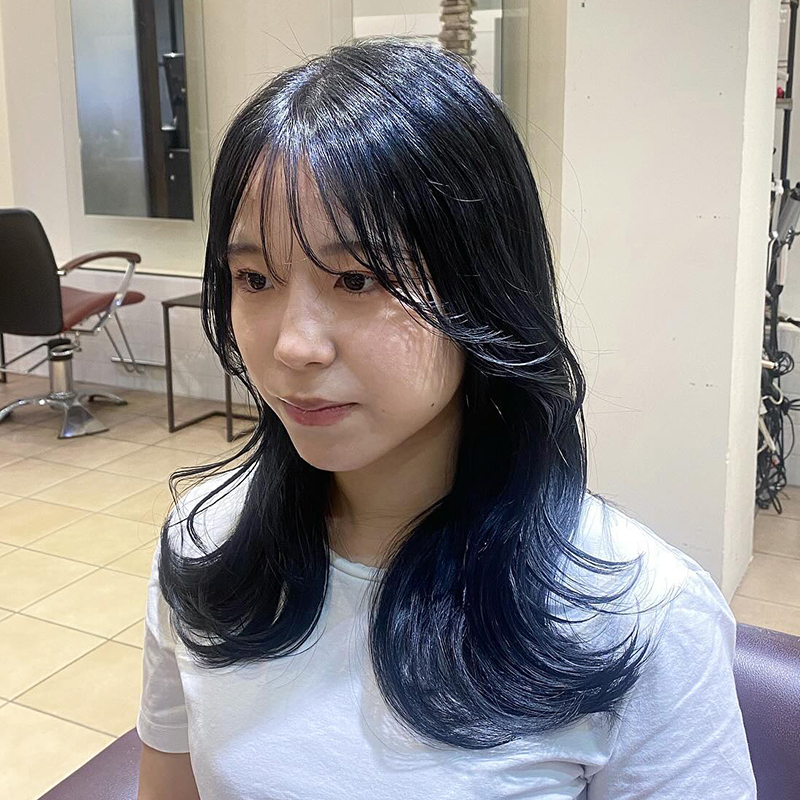 ネイビーブルー