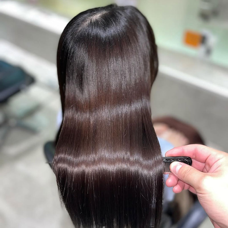 ダークブラウン