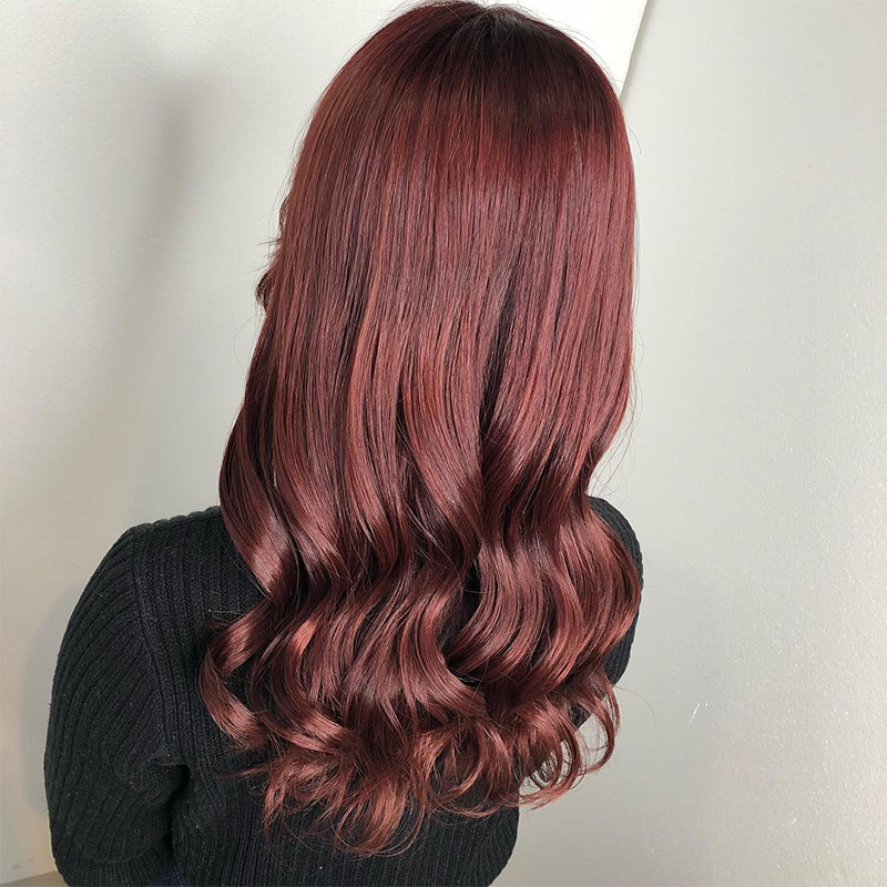 ボルドーレッド