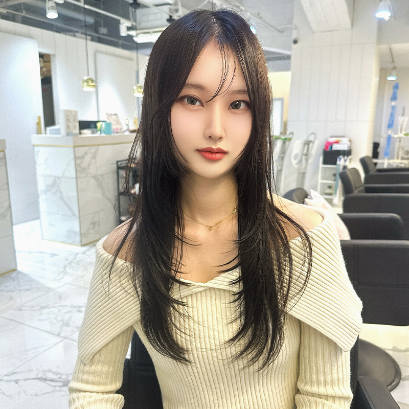 ナチュラルストレートミディ