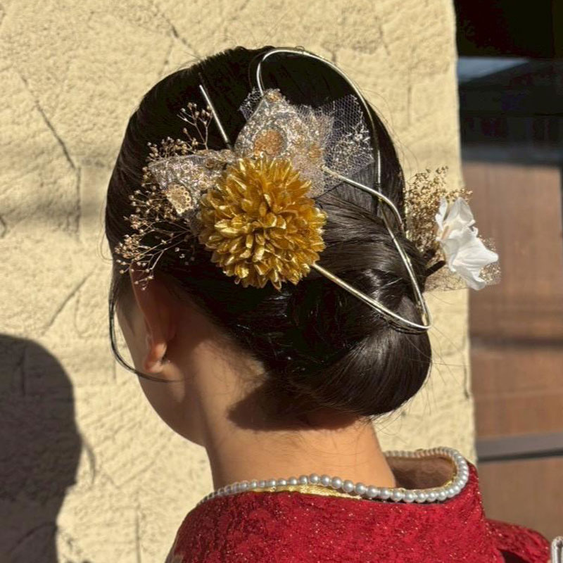 ツヤ感重視のアップスタイル