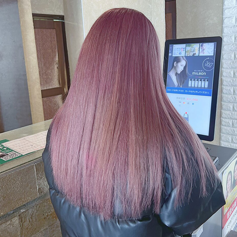 ピンク