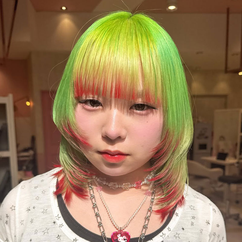 グリーンにレッドのエンドカラー
